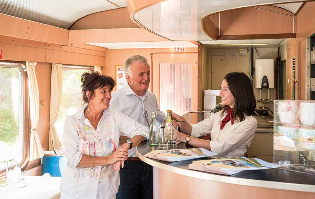 AKE-RHEINGOLD | AKE-Eisenbahntouristik