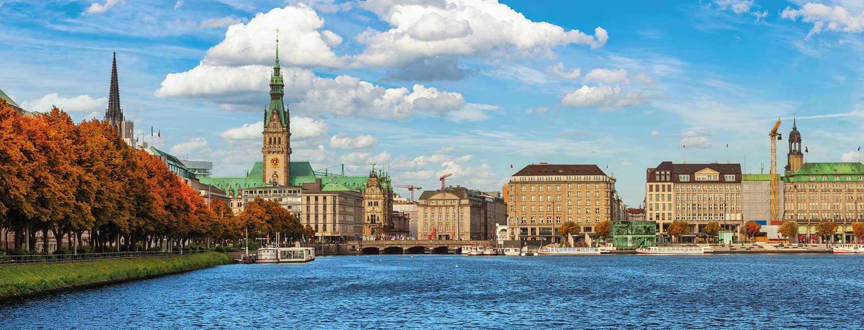 Hamburg_Alter_Herbst©Noppasinw_stock.adobe.com