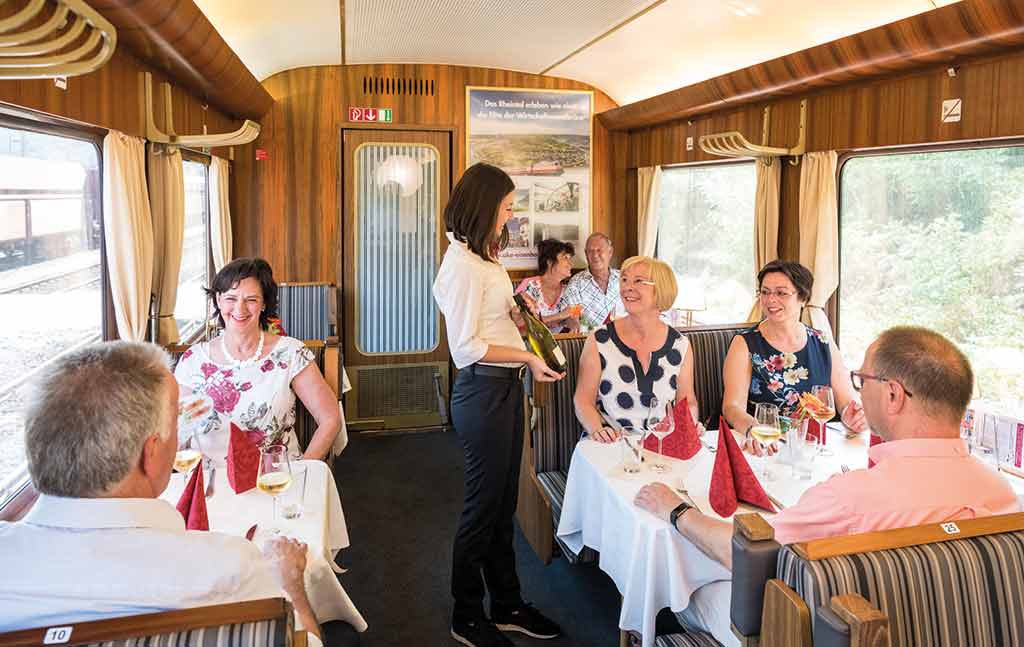 AKE-RHEINGOLD | AKE-Eisenbahntouristik